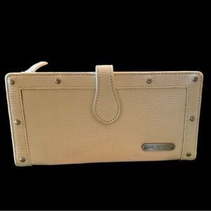 Kenneth Cole Faux Leather Reaction Silver and White Wallet with Reinforced Edges